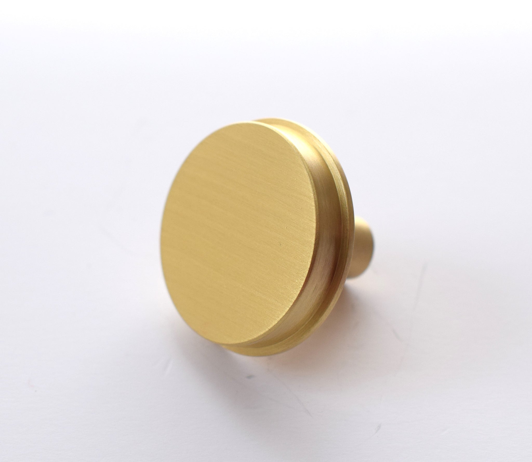 Solid Brass Knob Classic Small -Brushed Brass – Knobs to your door